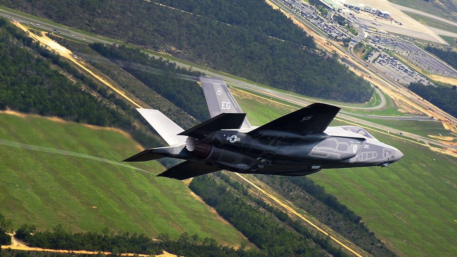 李恩:全黑队中场的“战术大师”,无论是防守还是进攻都游刃有余